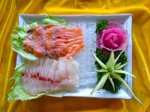 生魚片拼盤
