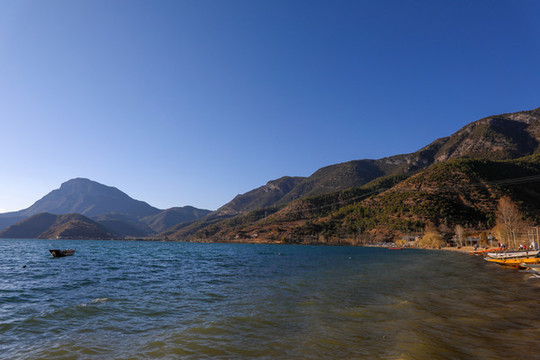 瀘沽湖全景