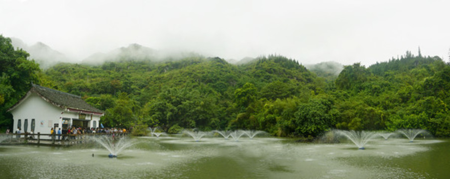 貴州天星橋高老莊和天星湖全景