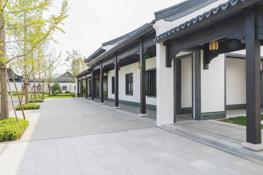 灰瓦白墻建筑