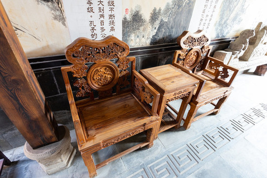 古代木質(zhì)桌椅
