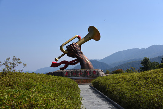 紅色雕塑
