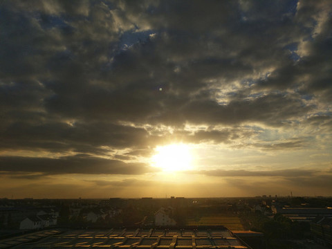 夕陽天空圖