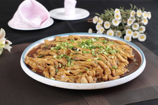排骨豆角燜卷子