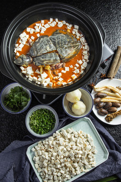 甲魚泡饃