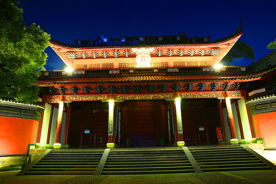 岳墓棲霞