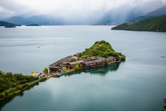 瀘沽湖