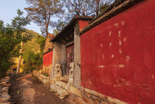 和尚房龍興寺