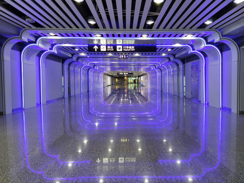 時(shí)空隧道