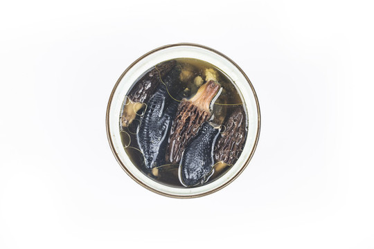 羊肚菌燉烏雞湯