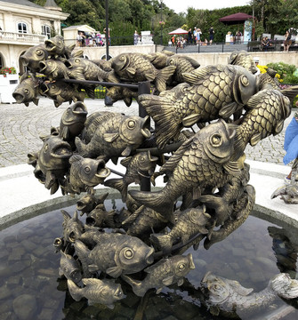 魚雕塑