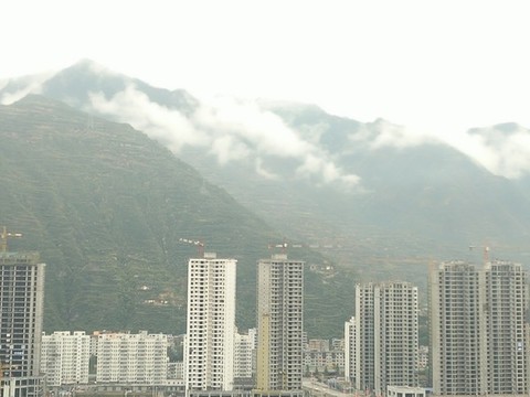 雨后隴南