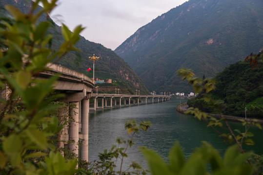 水上公路橋