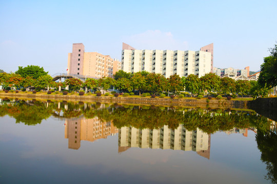 校園宿舍樓