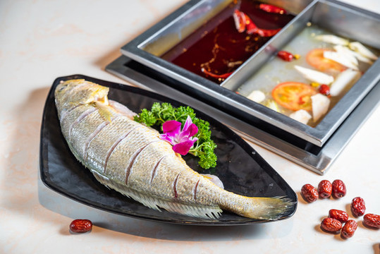麻辣黃花魚(yú)火鍋