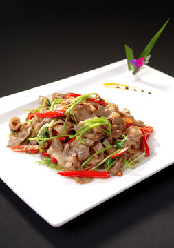 香菜炒肥牛