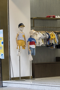 兒童服裝店