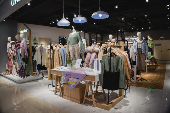 服裝商場門店模特