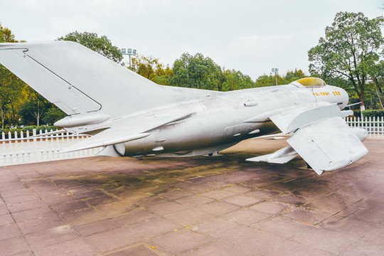 轟炸機(jī)