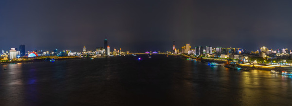 湖北武漢兩江四岸燈光秀夜景風光