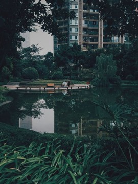 小區(qū)湖景