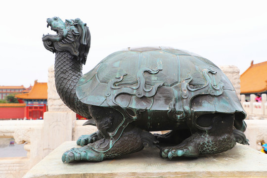 太和殿前陳設(shè)銅龜