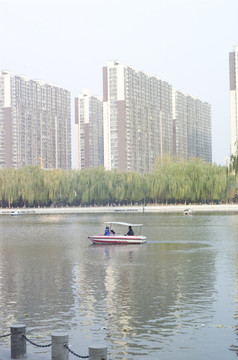 游船