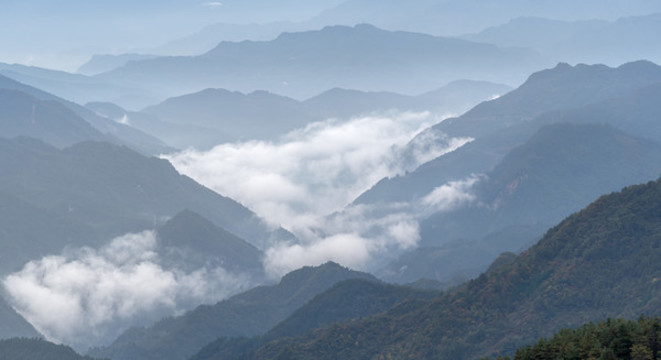 南江光霧山