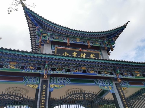 彩繪牌樓