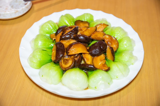菜膽香菇