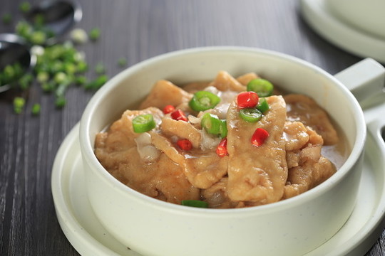 菜籽油燜油豆腐