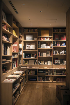 銀座無印良品書吧