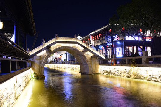 平湖南河頭夜景
