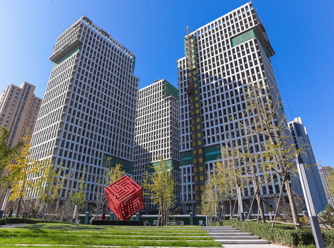 正在建設(shè)的高樓