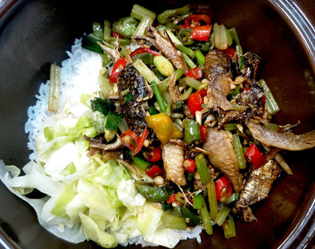 香辣刁子魚(yú)快餐