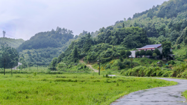 藍(lán)天白云青山