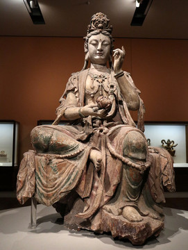 彩繪木雕菩薩坐像