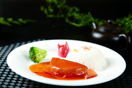 鮑汁鵝肝撈飯