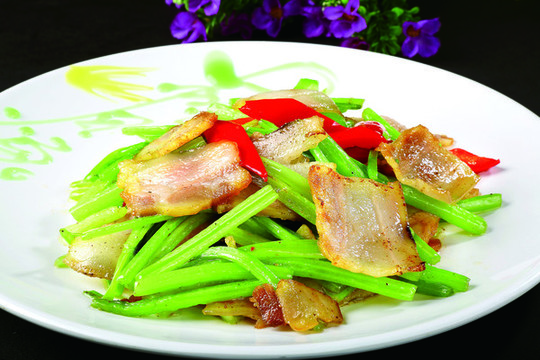 土芹炒臘肉
