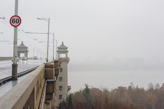 武漢長(zhǎng)江大橋