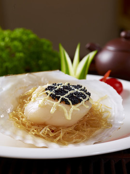 法式黑魚子醬煎元貝王