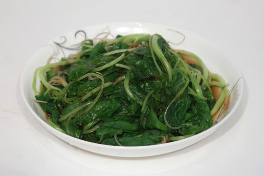 清炒紅薯葉子