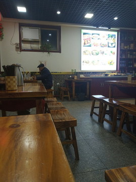 小餐廳內(nèi)景