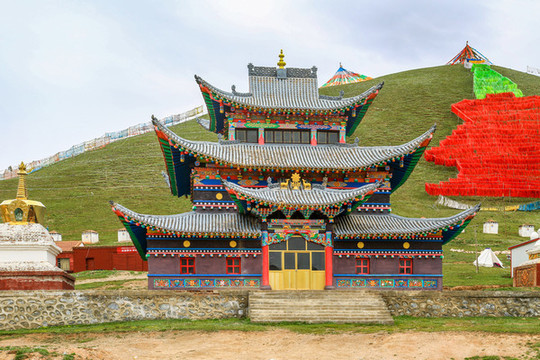 海南興海藏傳佛教寺院