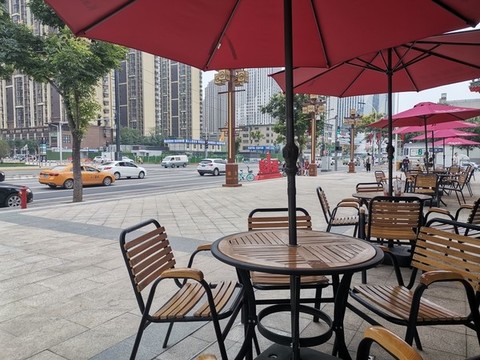 路邊咖啡座