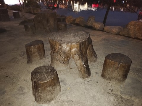 仿古木凳桌子