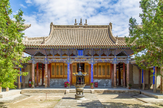 青海貴德萬壽觀財(cái)神殿
