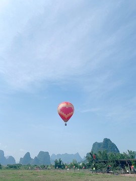 飄飛的熱氣球