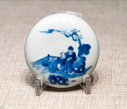 青花人物印泥盒蓋