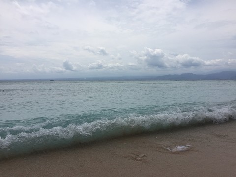 沙灘海浪